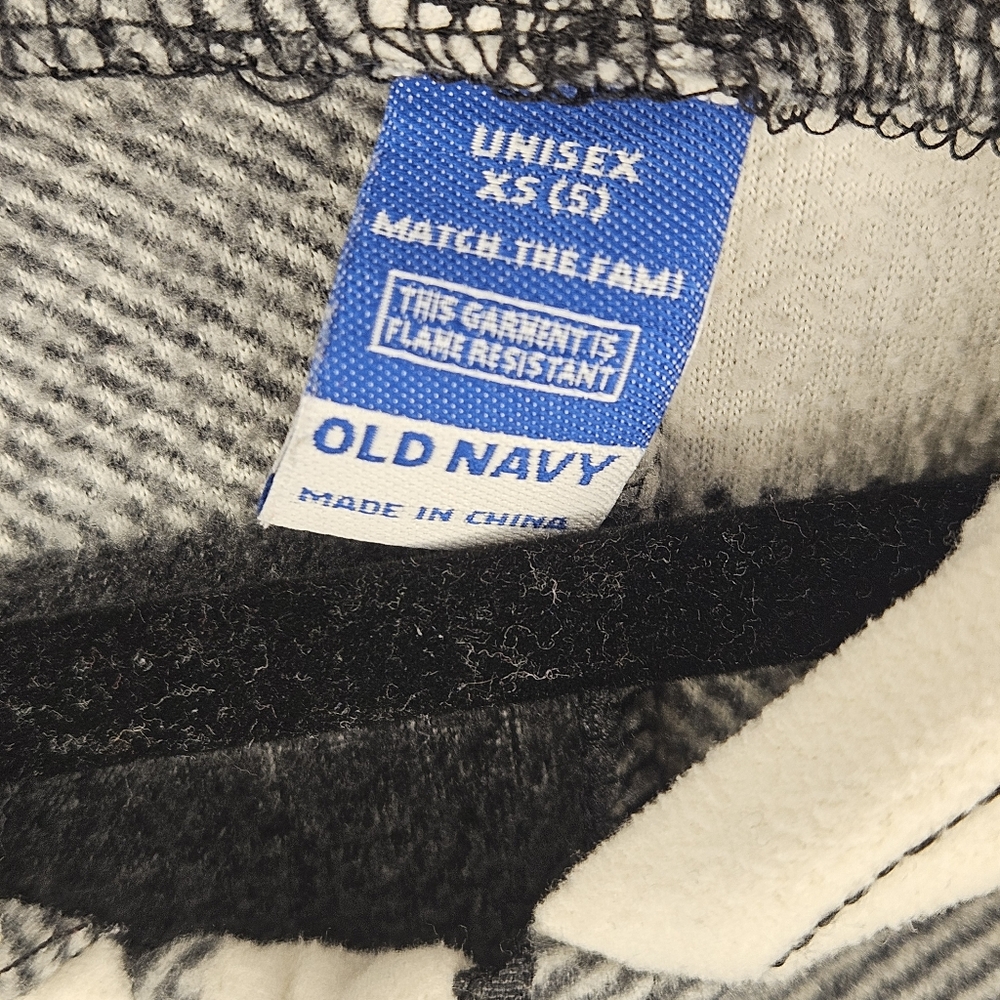 Size 5 Soft Fleece Kid's Black and White Checkered Hooded Onsie - Picture 3 of 4